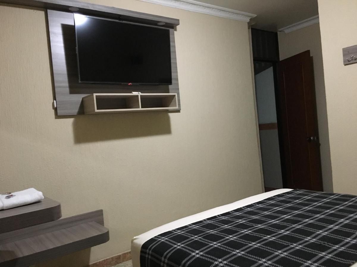 Hotel Don Juan Buga Esterno foto