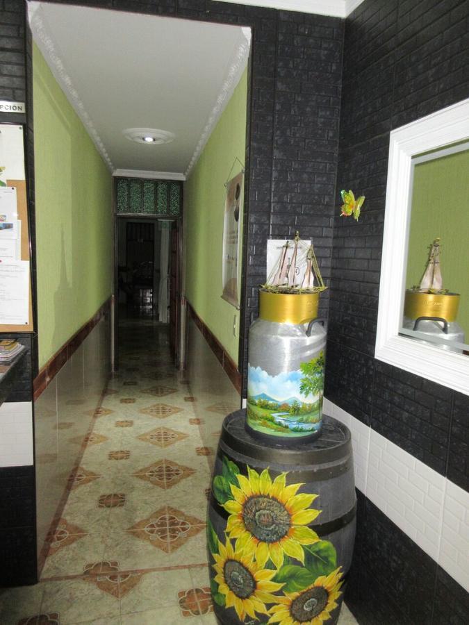 Hotel Don Juan Buga Esterno foto