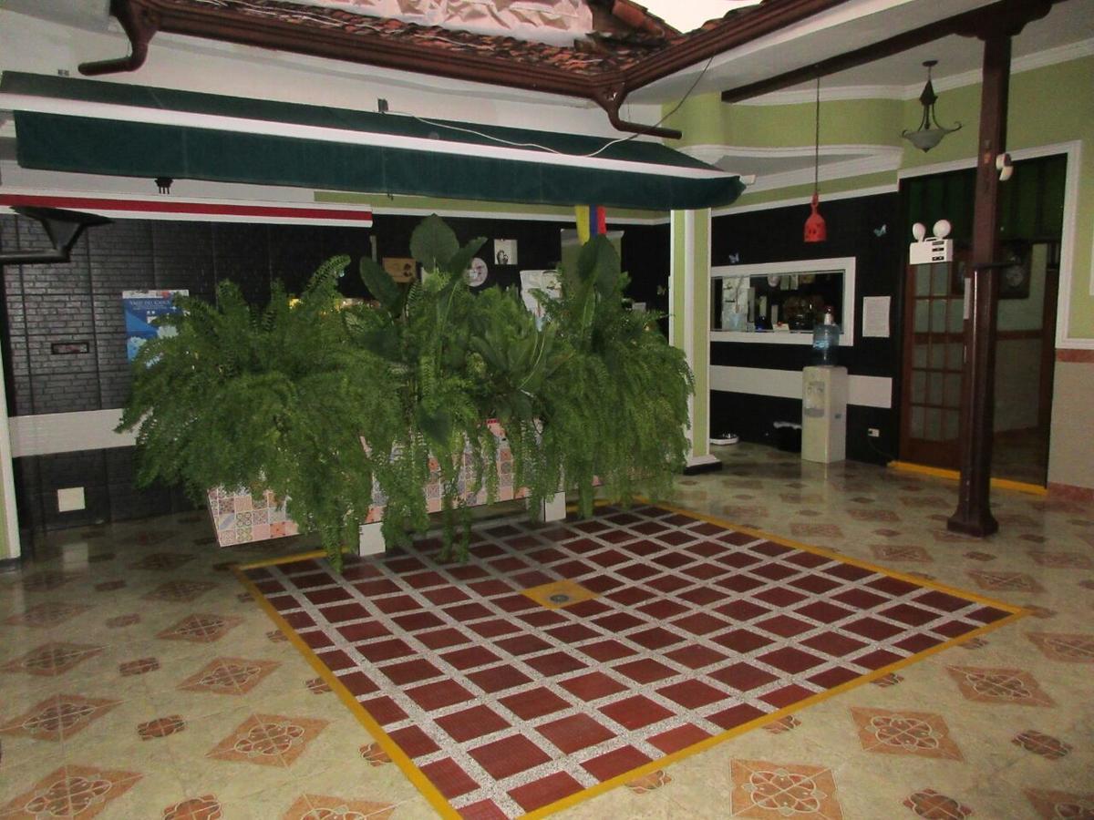 Hotel Don Juan Buga Esterno foto